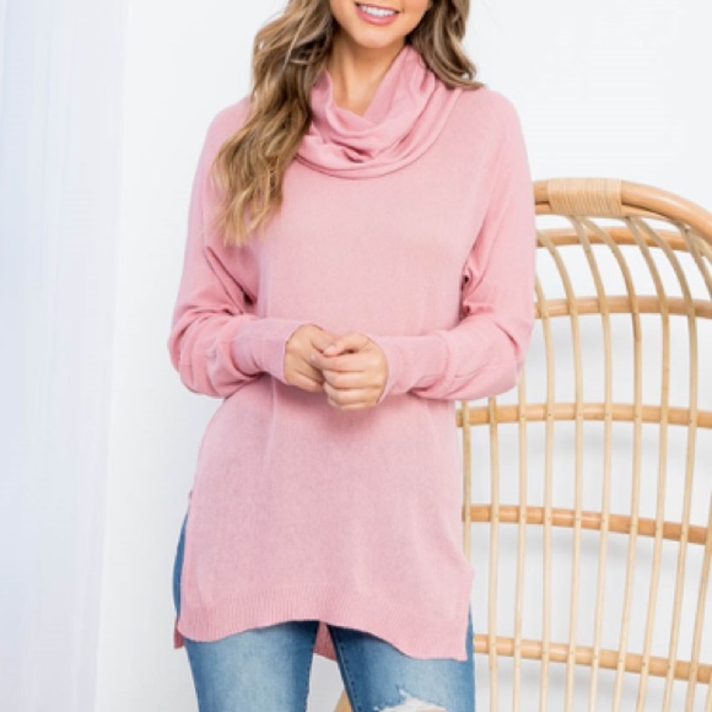 Pink long sleeve cowl neck knitted tunic top. Lightweight.  NEW!🌸